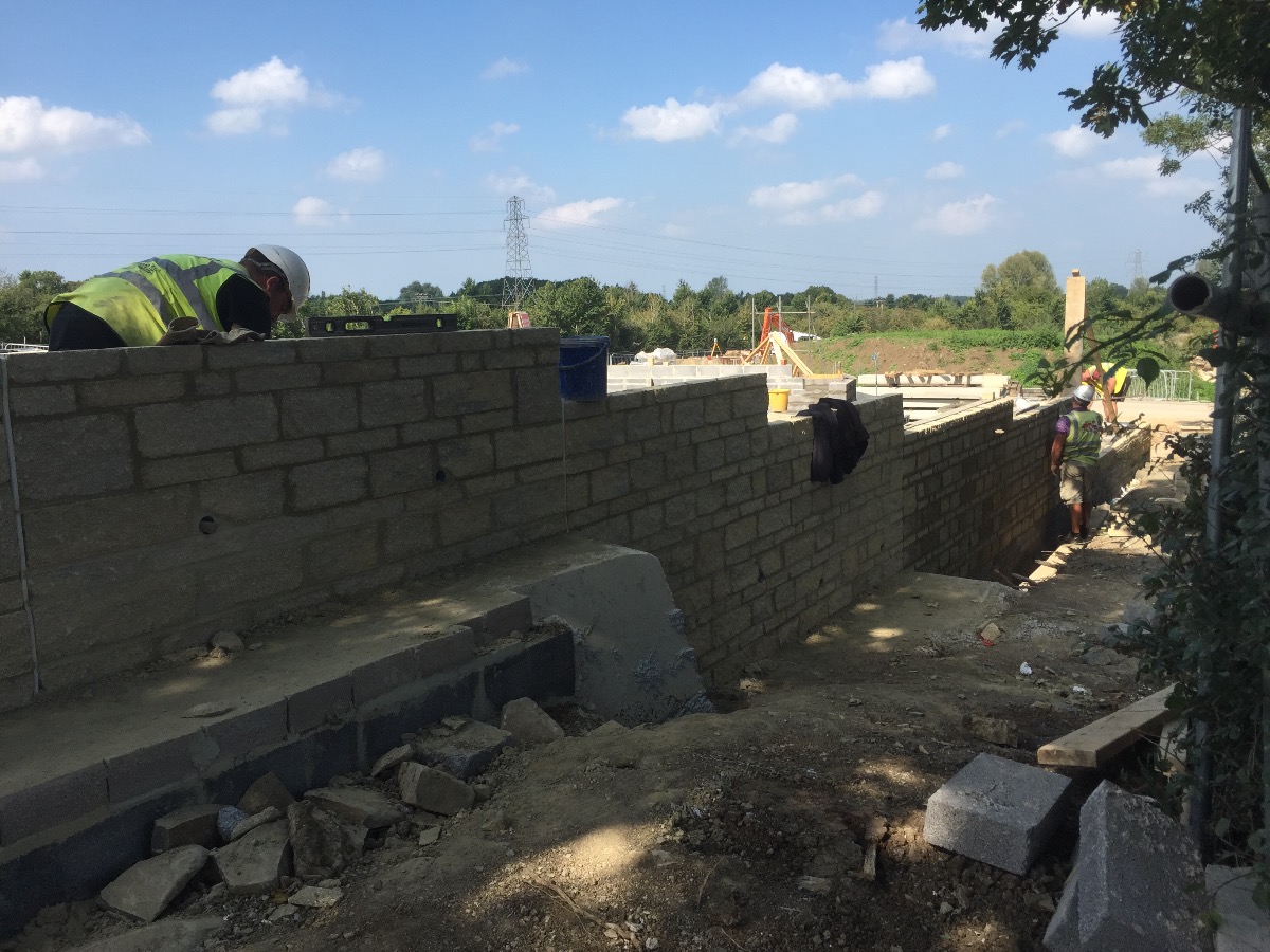 Builder: Image 34